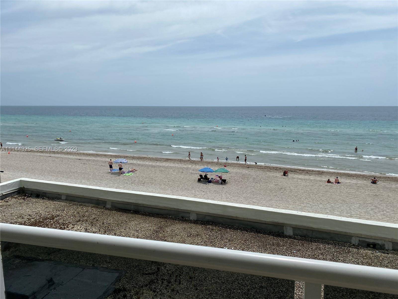 3725 S Ocean DrHollywood - SEA AIR TOWERS CONDO condo unit 301 - picture
