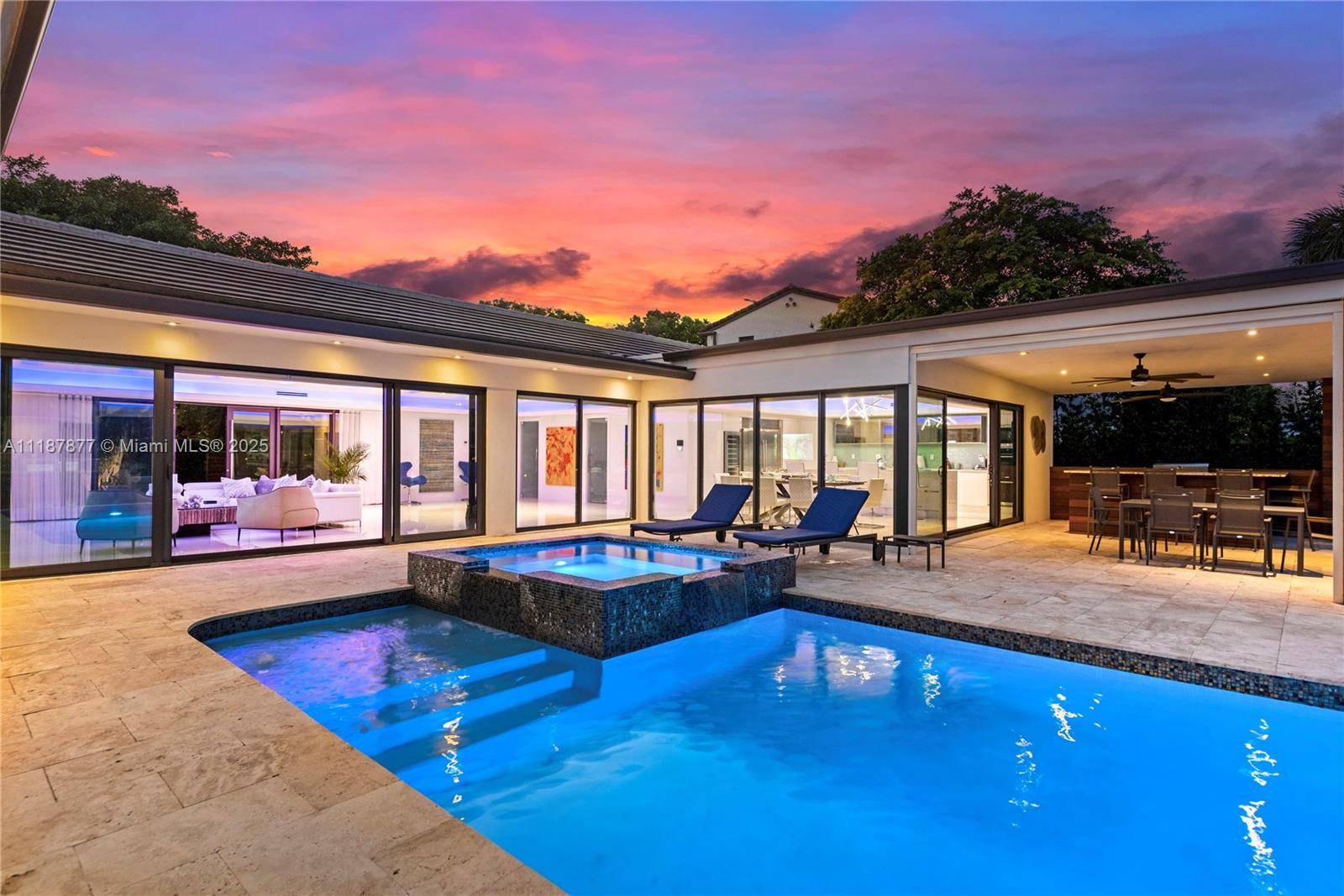 1025 Diplomat PkwyHollywood - picture
