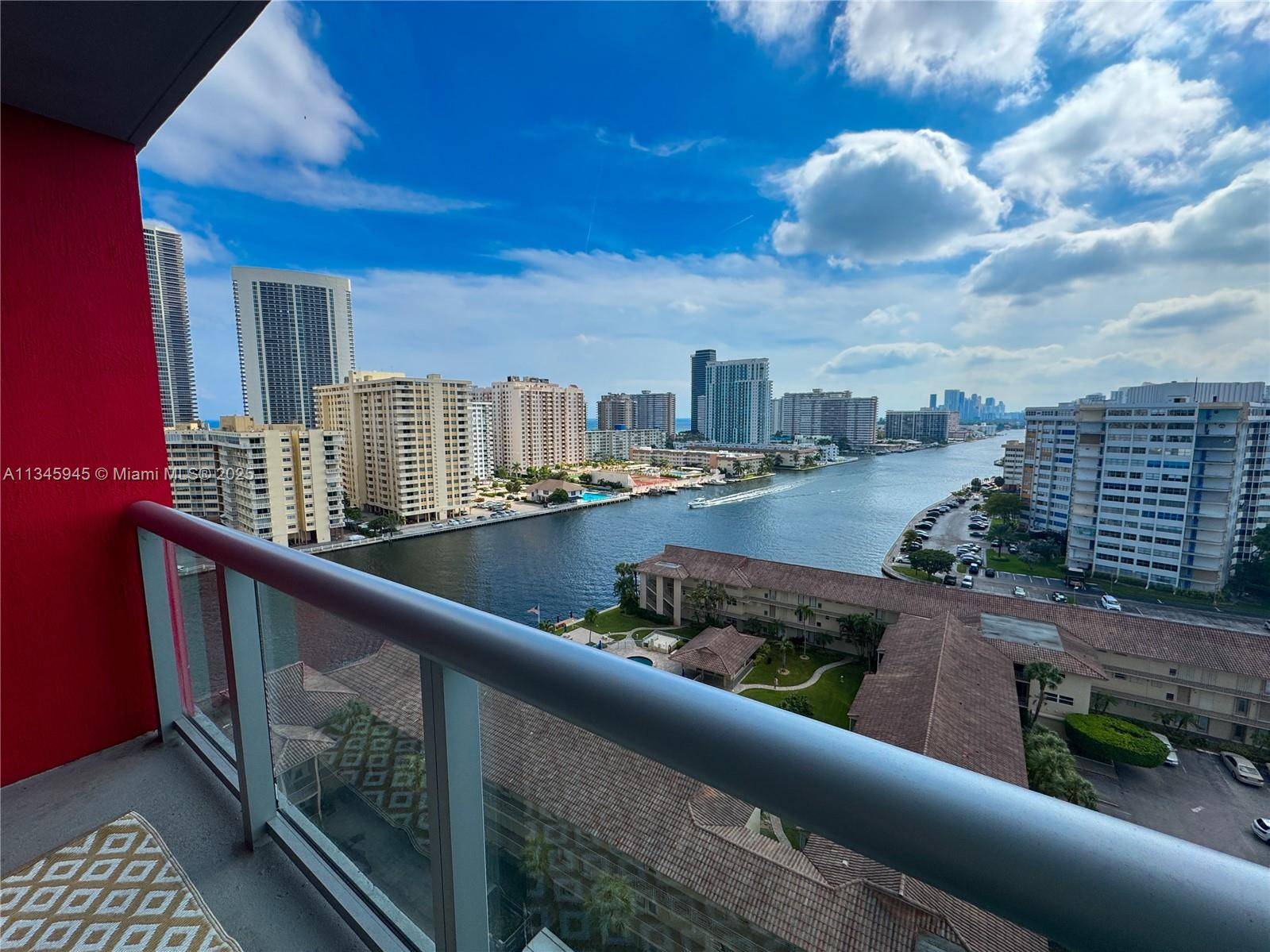 2602 E HALLANDALE BEACH BLVDHallandale Beach - Condo-Hotel,Condo condo unit R1409 - picture