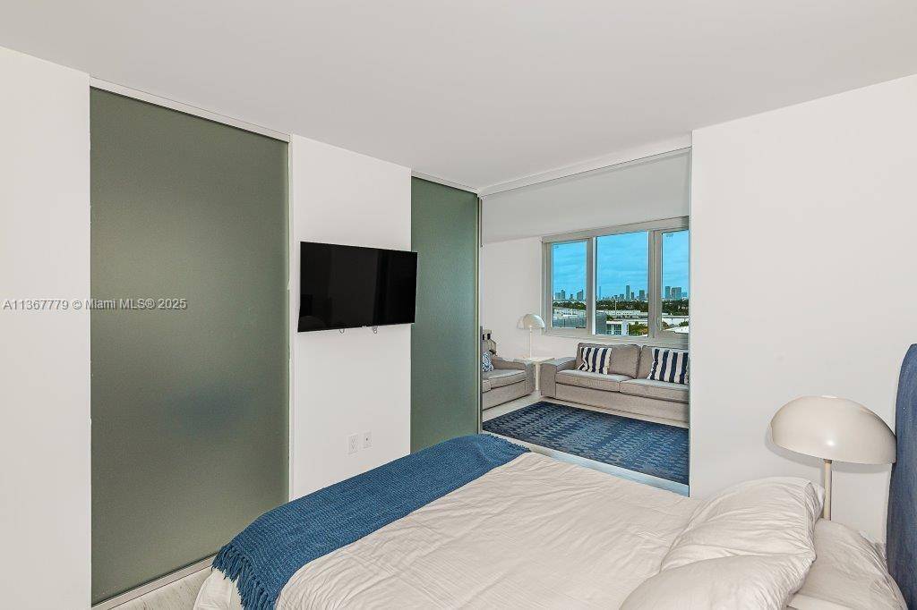 2301 Collins AveMiami Beach - Condo/Co-Op/Seasonal,Condo condo unit 1032 - picture