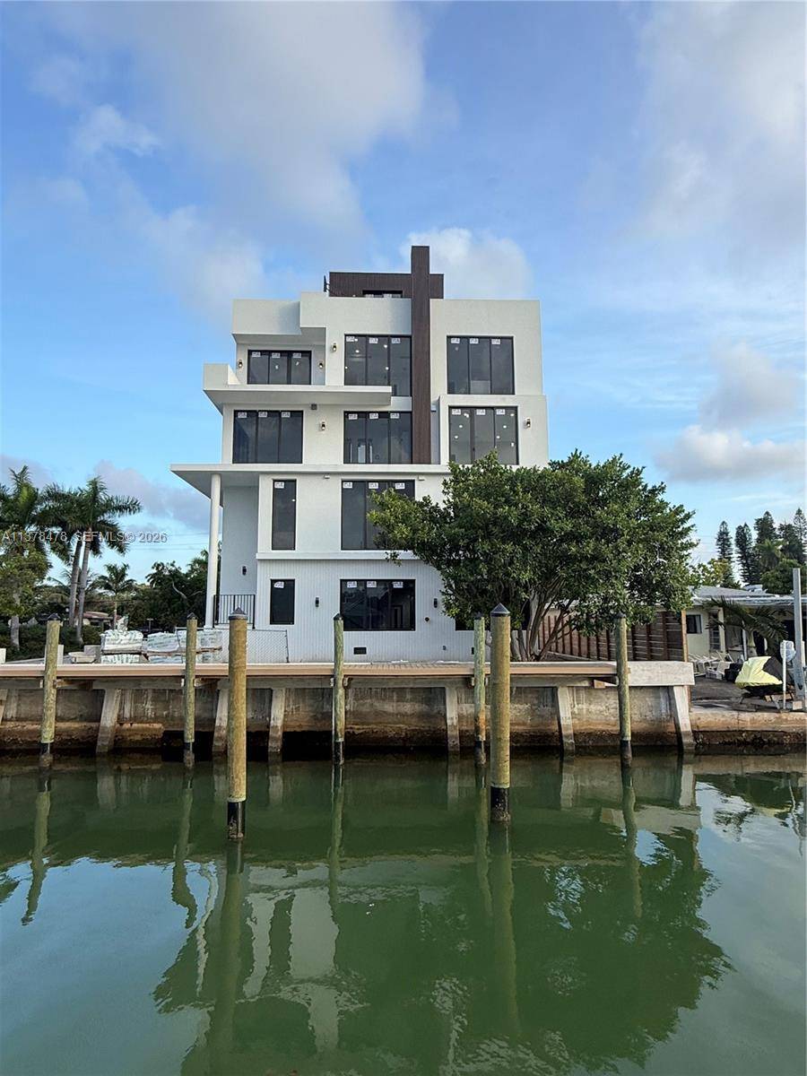 7300 Trouville EsplanadeMiami Beach - NORMANDY WATERWAY SUB condo unit 3 - picture