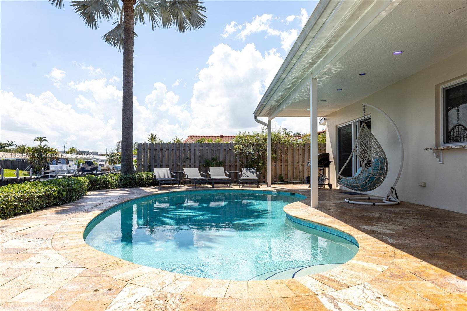 1466 NE 57th CtFort Lauderdale - picture