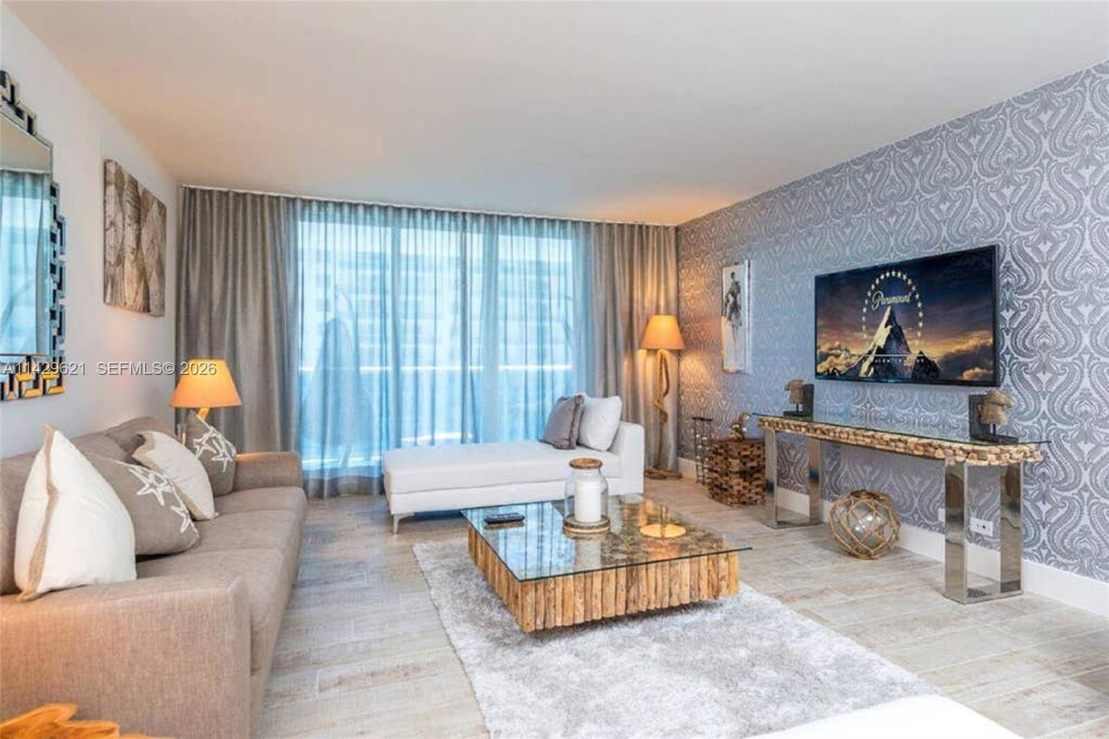 102 24th StMiami Beach - 2399 COLLINS AVENUE condo unit 1108 - picture