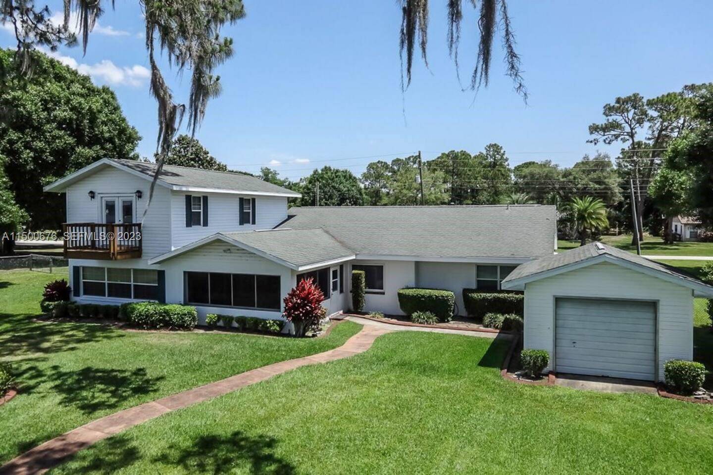 1608 Lake Clay DriveLake Placid - picture