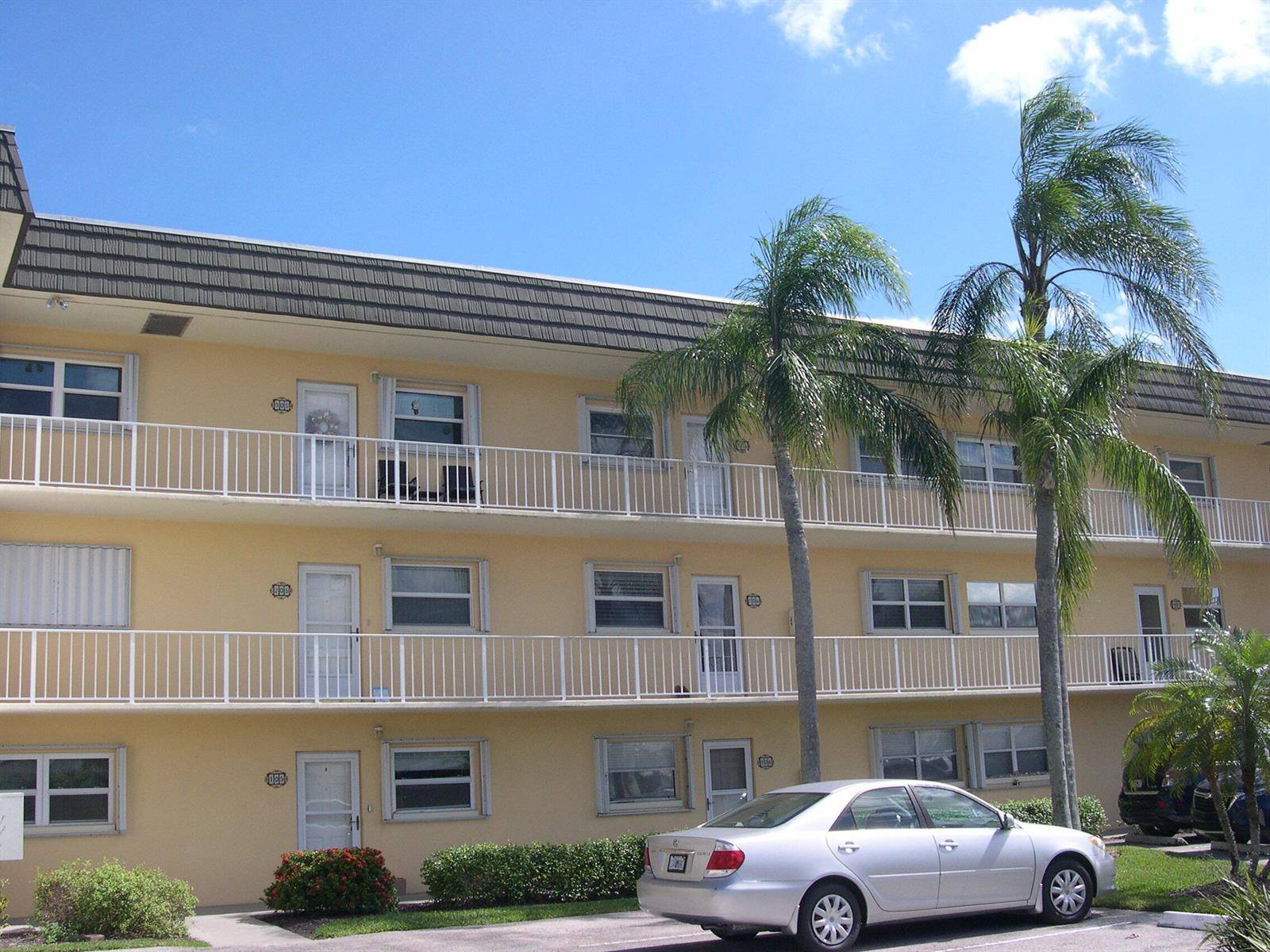 1351 BayshoreFort Pierce - Condo condo unit 307 - picture