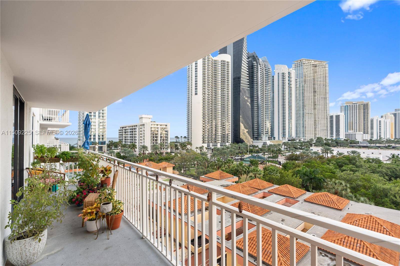 210 174th StSunny Isles Beach - Condo 5+ Stories,Condo condo unit 805 - picture