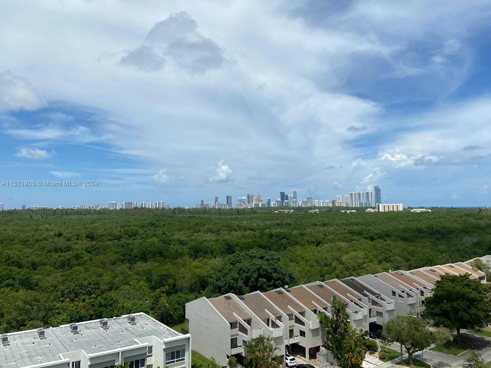 2450 NE 135th StNorth Miami - Co-Op 5+ Stories,Condo condo unit 1012 - picture