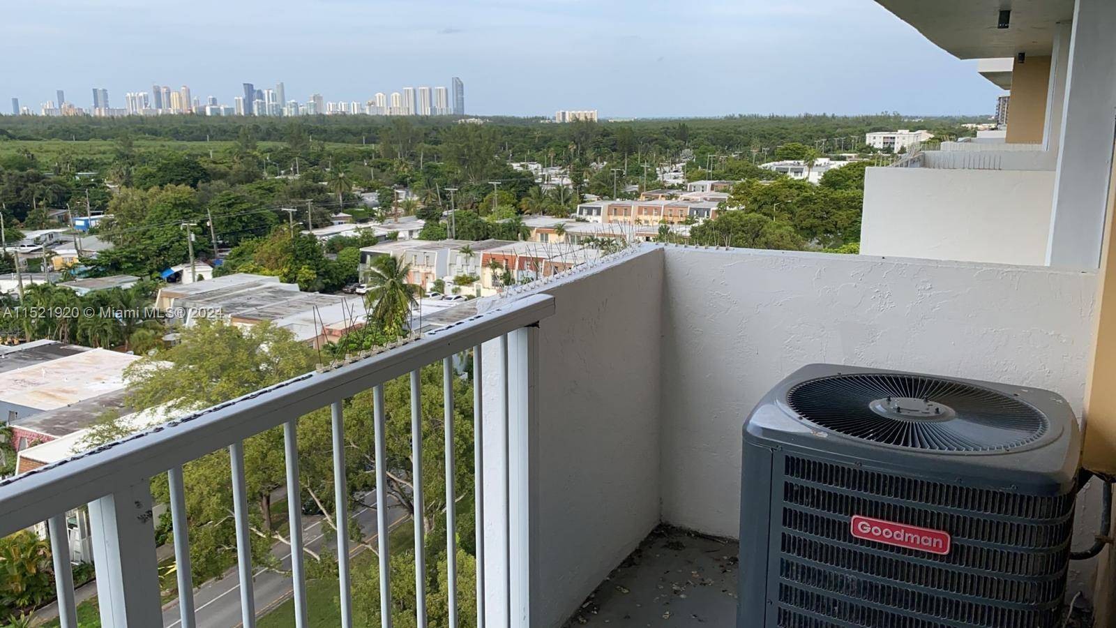 2000 NE 135th StNorth Miami - Co-Op 5+ Stories,Condo condo unit 910 - picture
