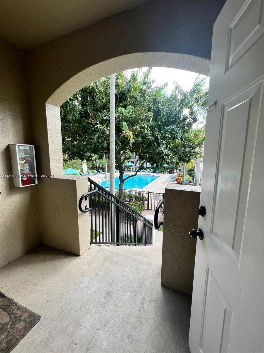 5940 W Sample RdCoral Springs - Condo 1-4 Stories,Condo condo unit 304 - picture