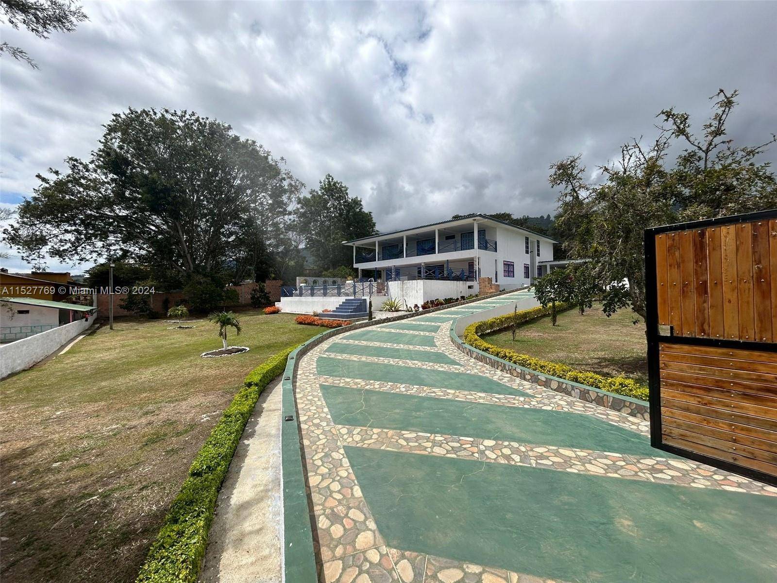 Darien Lago Calima El Darien - picture