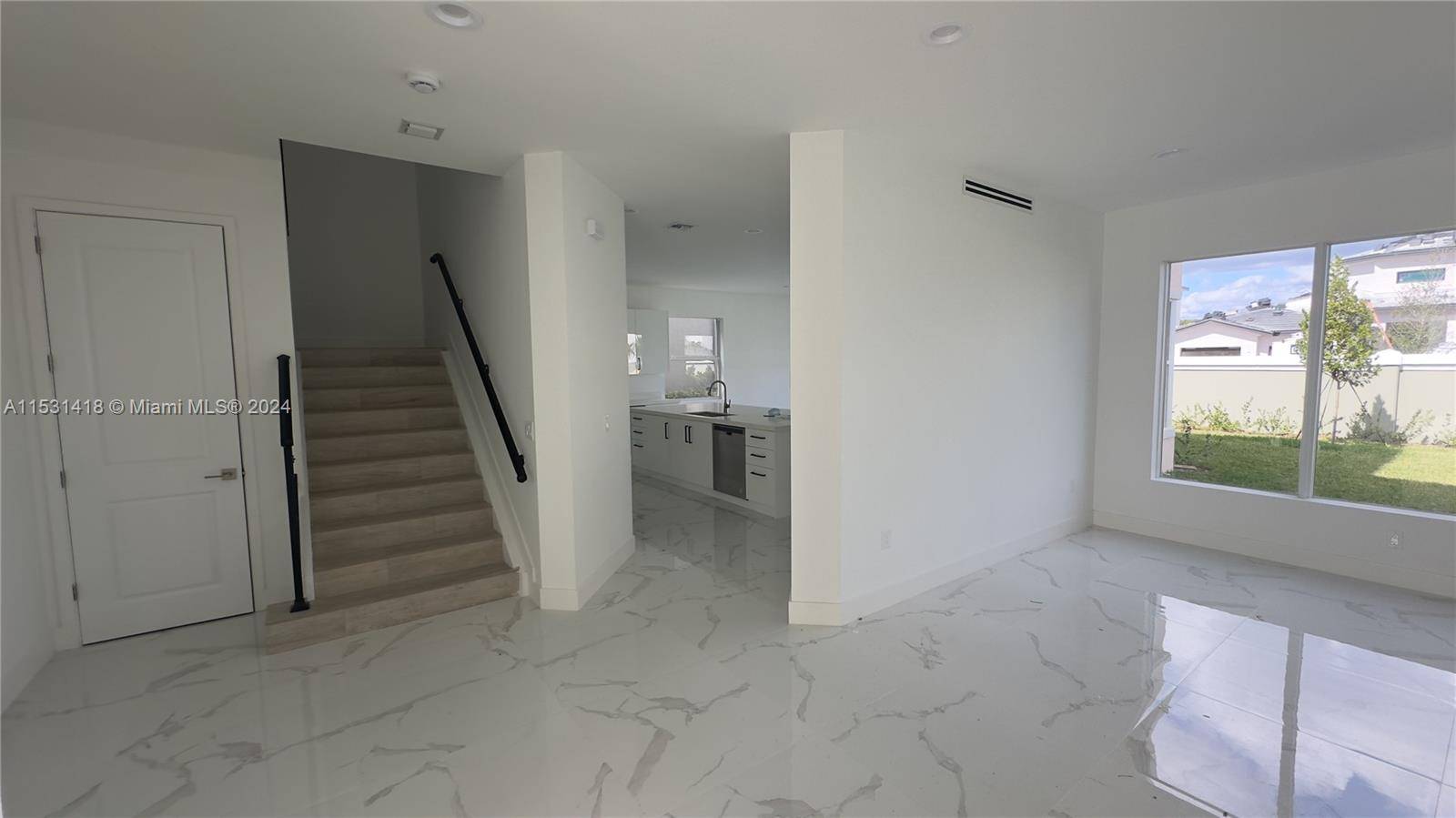 3523 Forest View CirDania Beach - picture
