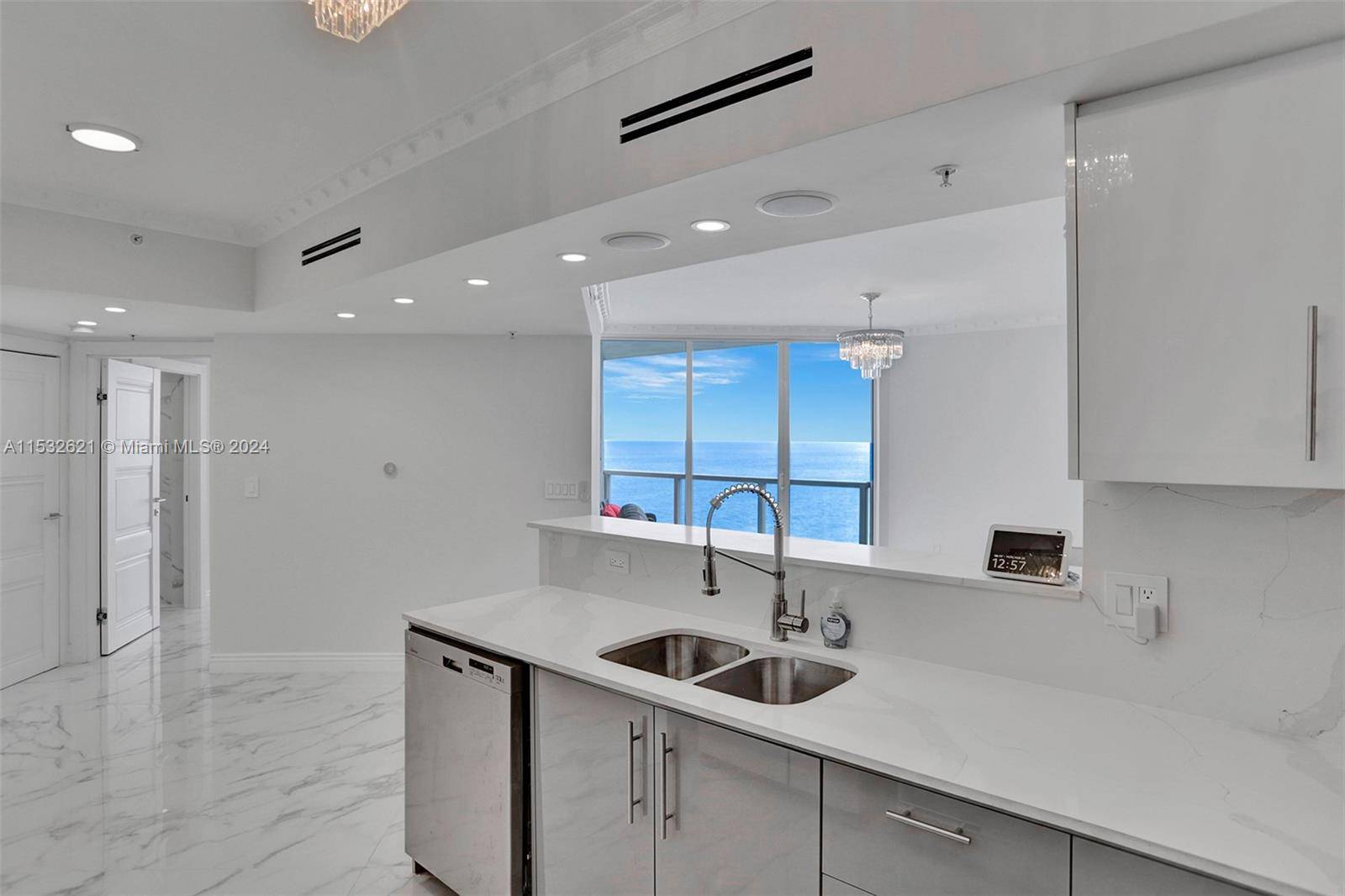 16699 Collins AveSunny Isles Beach - LA PERLA CONDO condo unit 2209 - picture