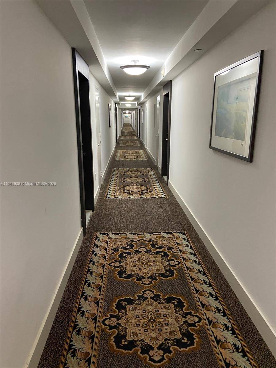 2801 NE 183rd StAventura - ADMIRALS PORT CONDO WEST condo unit 2103W - picture