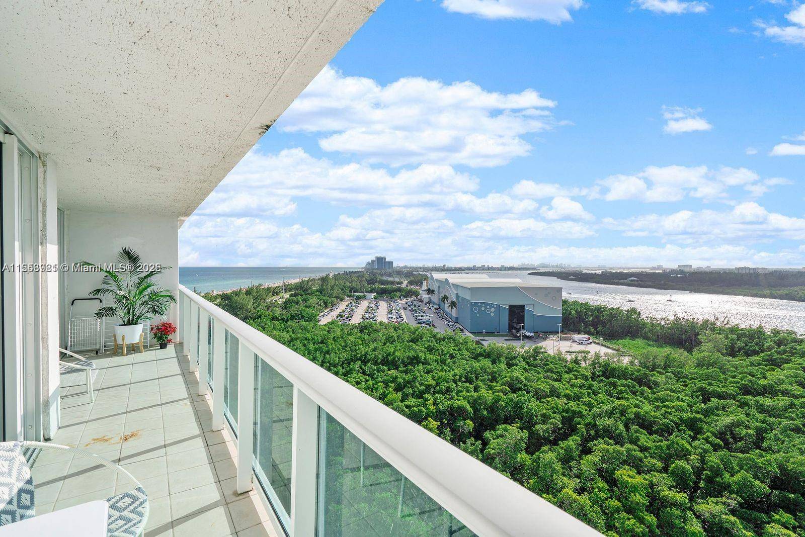 100 Bayview DrSunny Isles Beach - Condo 5+ Stories,Condo condo unit 1418 - picture