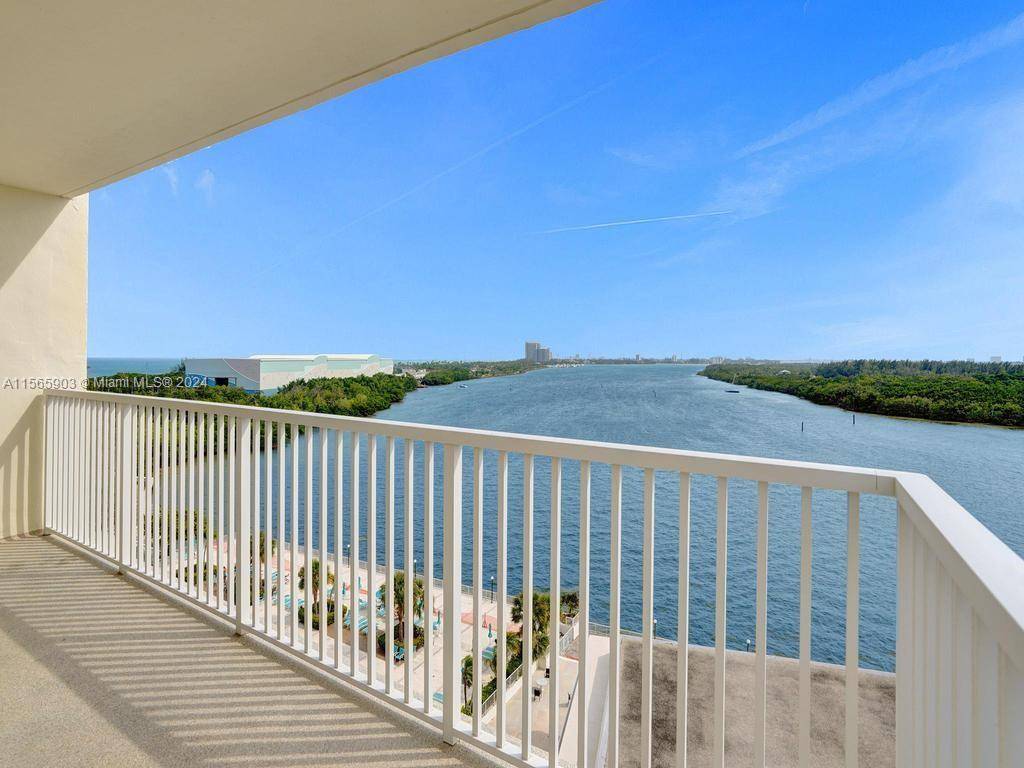 300 Bayview DrSunny Isles Beach - ARLEN HOUSE CONDO condo unit 906 - picture