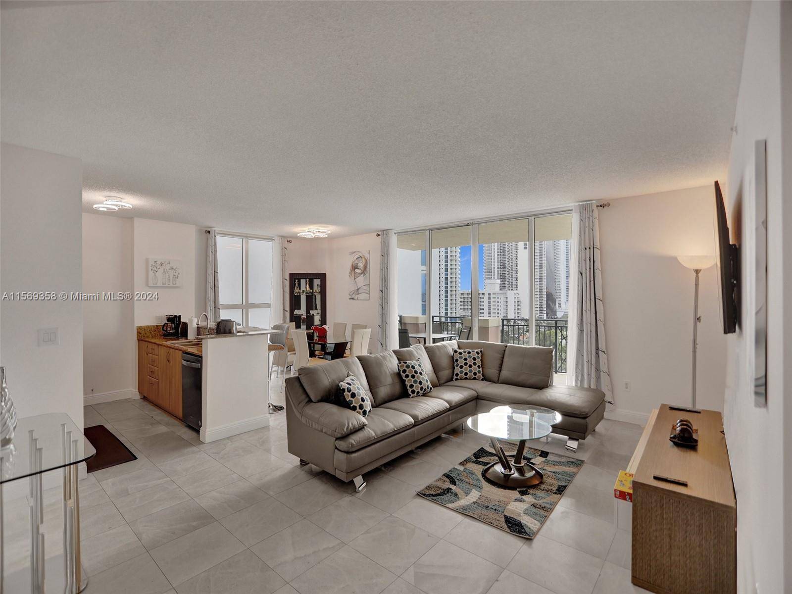 17555 Atlantic BlvdSunny Isles Beach - Condo/Co-Op/Seasonal,Condo condo unit 1101 - picture