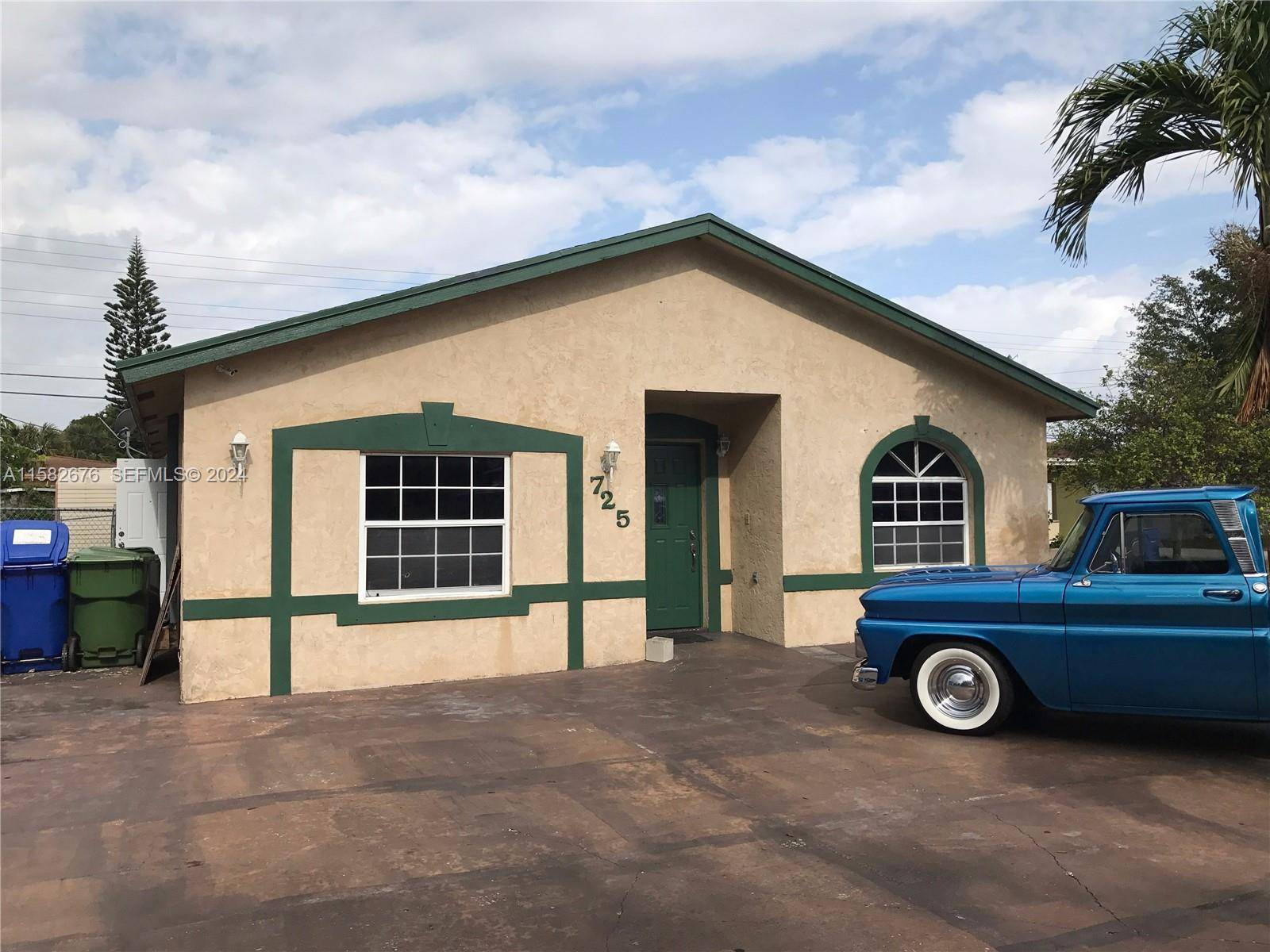 725 NW 19th TerFort Lauderdale - picture