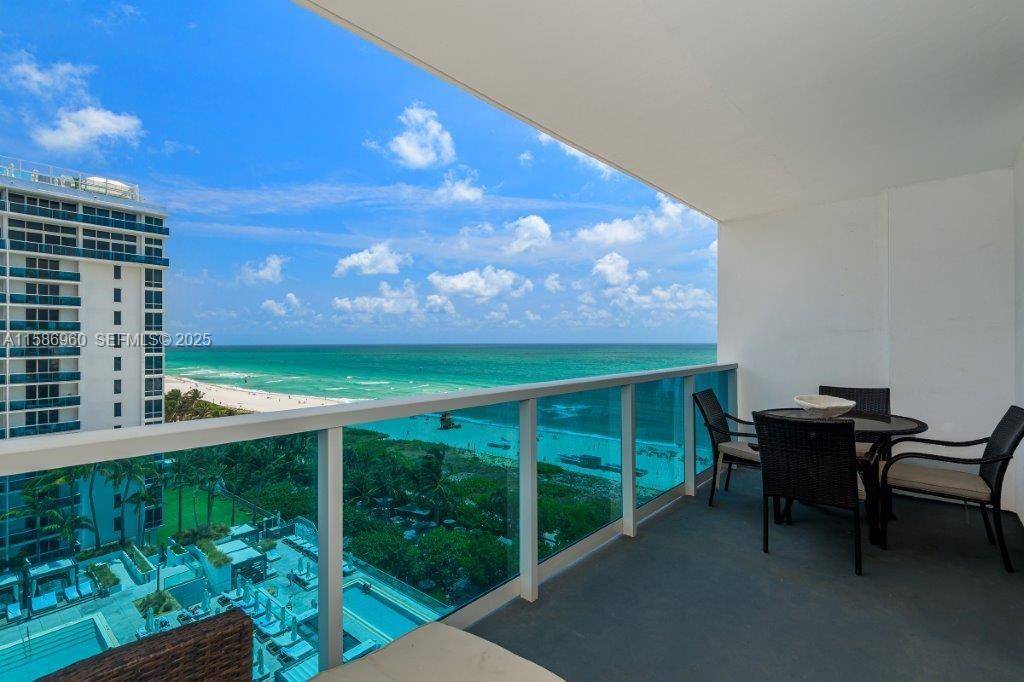 2301 Collins AveMiami Beach - RONEY PALACE CONDO condo unit 1111 - picture