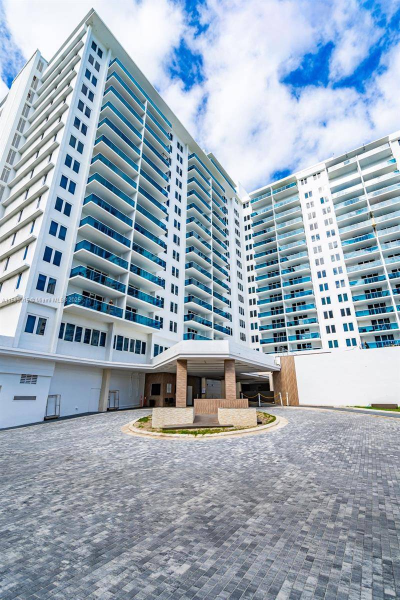 2301 Collins AveMiami Beach - RONEY PALACE CONDO condo unit 325 - picture