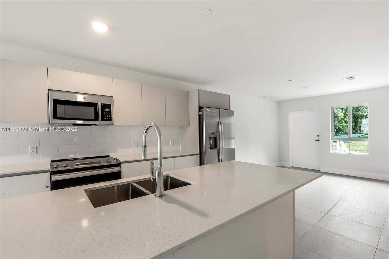 2561 NE 193rd StMiami - Townhouse,Condo condo unit 1103 - picture