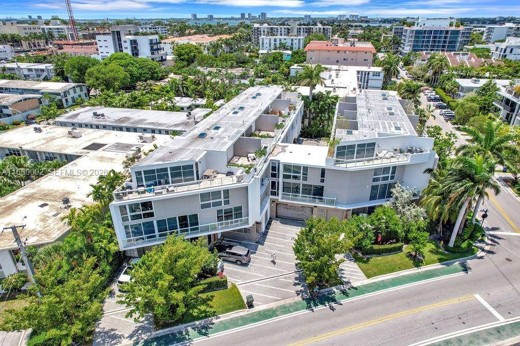 1000 99th StBay Harbor Islands - BAY HARBOR ISLAND,Palm Villas condo unit 14 - picture
