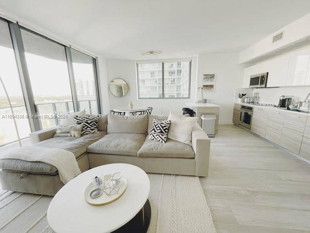 121 NE 34th StMiami - 3401 MIDTOWN CONDO condo unit 1409 - picture