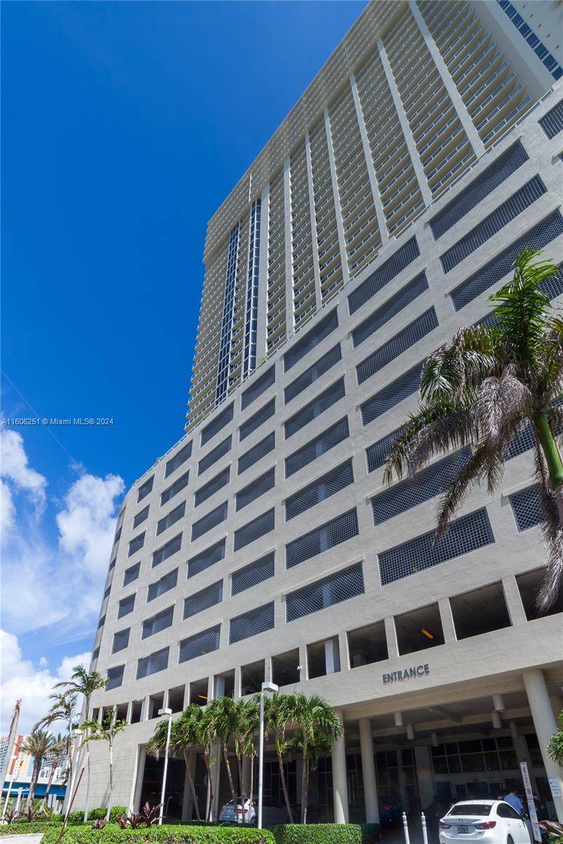 16699 Collins Ave(avlbnow)Sunny Isles Beach - LA PERLA CONDO condo unit 3707 - picture