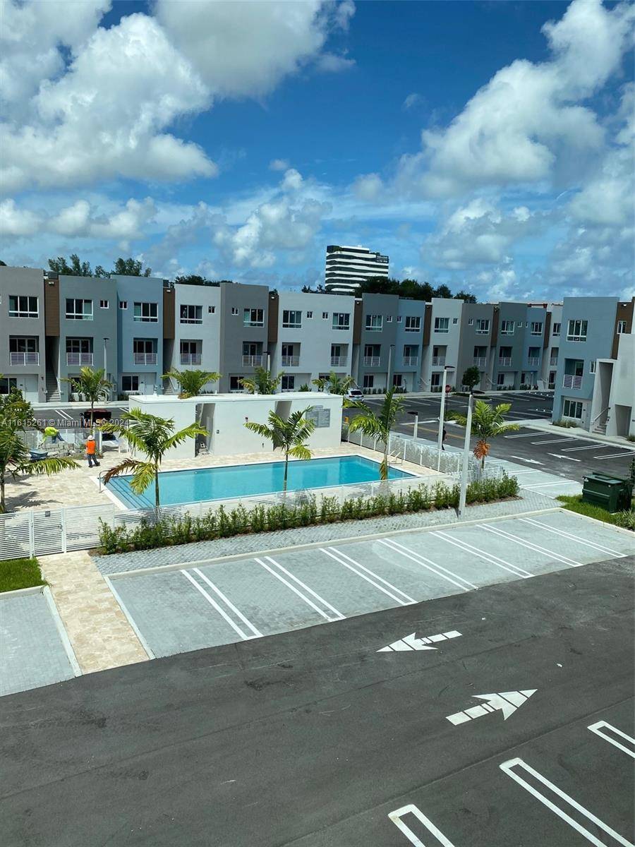 2505 NE 193rd StMiami - Townhouse,Condo condo unit 4207 - picture