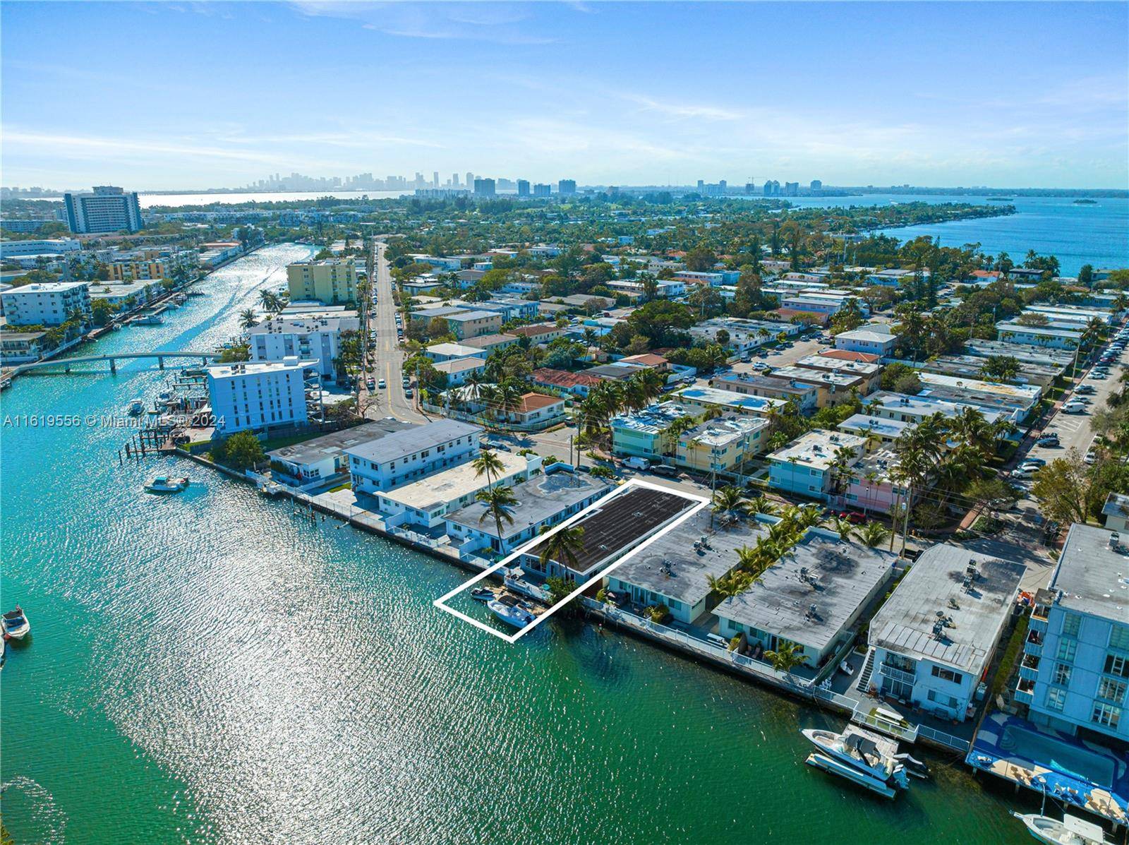 8221 Crespi BlvdMiami Beach - picture