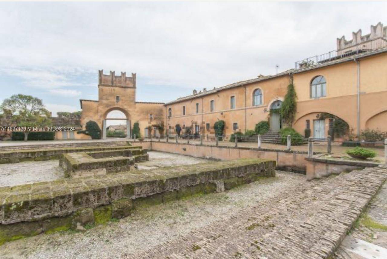 4 NW Via tiberina - picture
