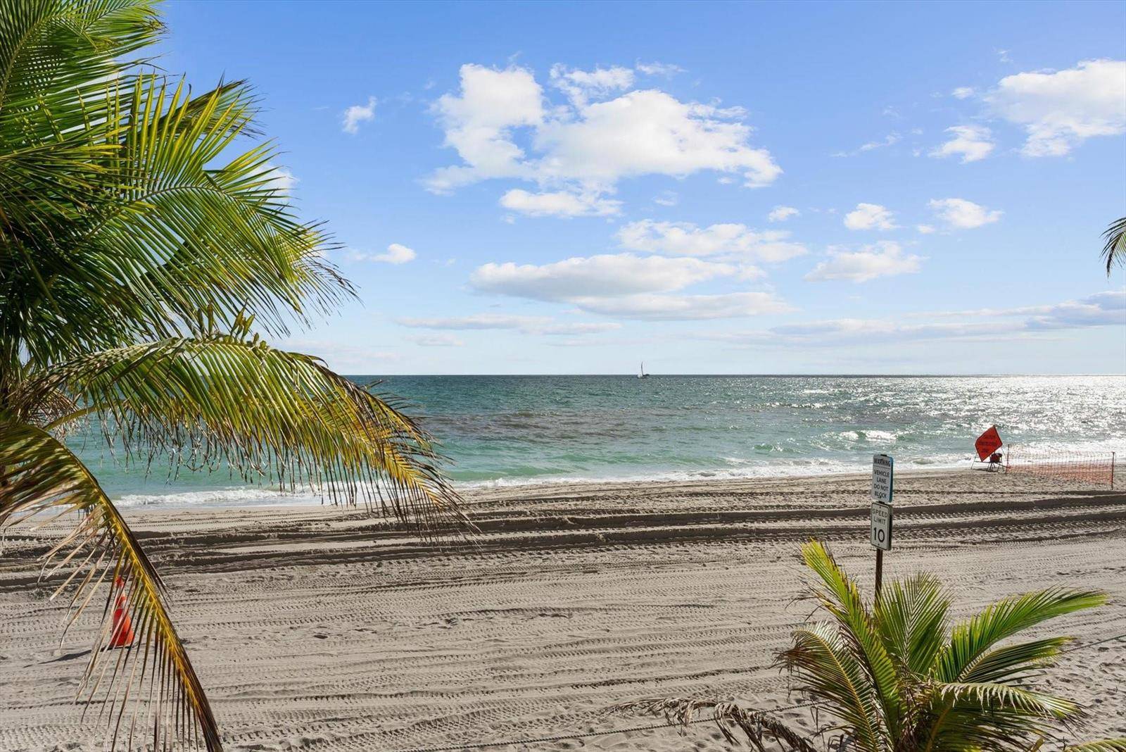2030 S OceanHallandale Beach - Parker Plaza condo unit 1626 - picture