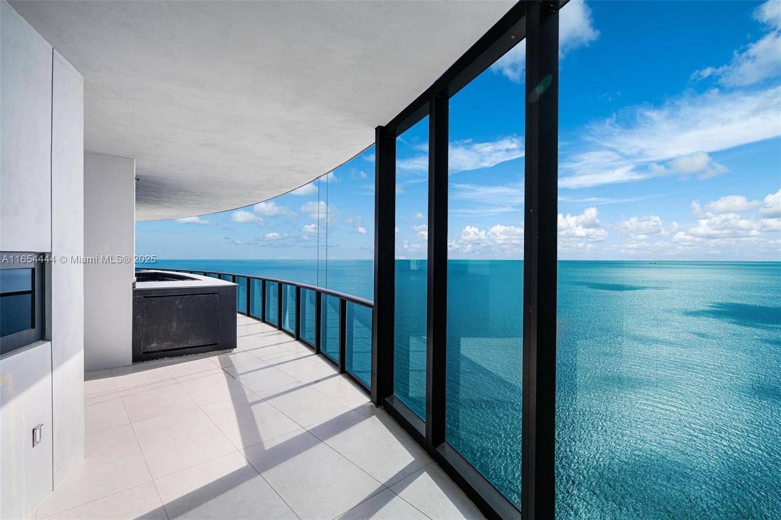 18555 Collins AveSunny Isles Beach - 18555 COLLINS AVENUE COND condo unit 5001 - picture