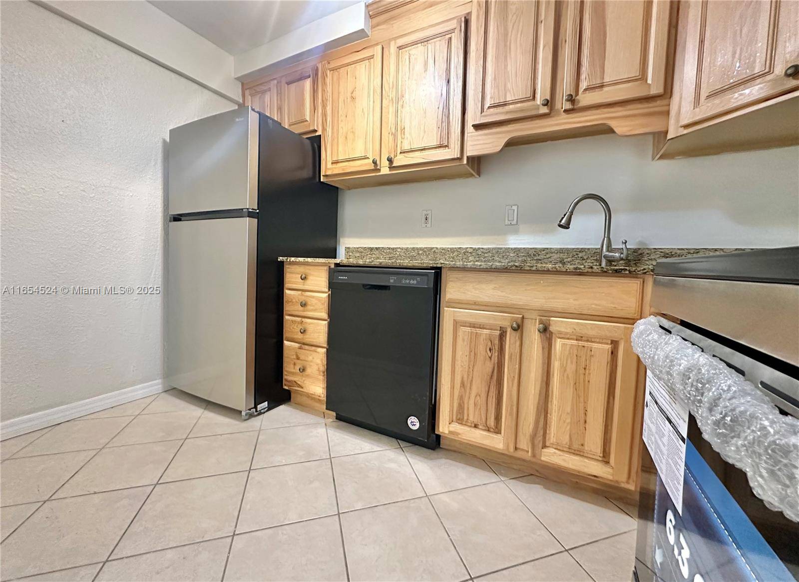 8650 SW 67th AvePinecrest - Condo 1-4 Stories,Condo condo unit 1032 - picture
