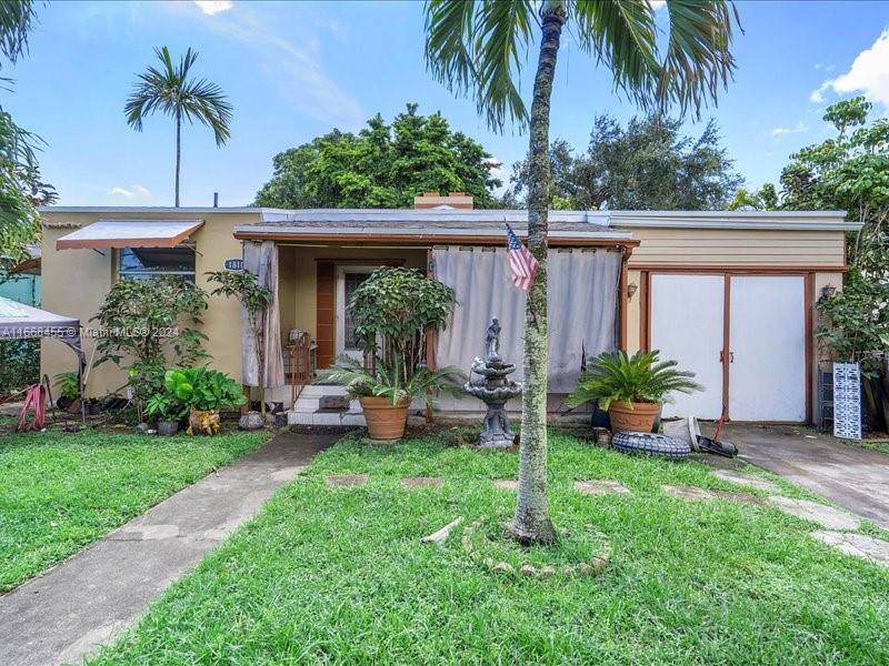 1810 NW 16th TerMiami - picture