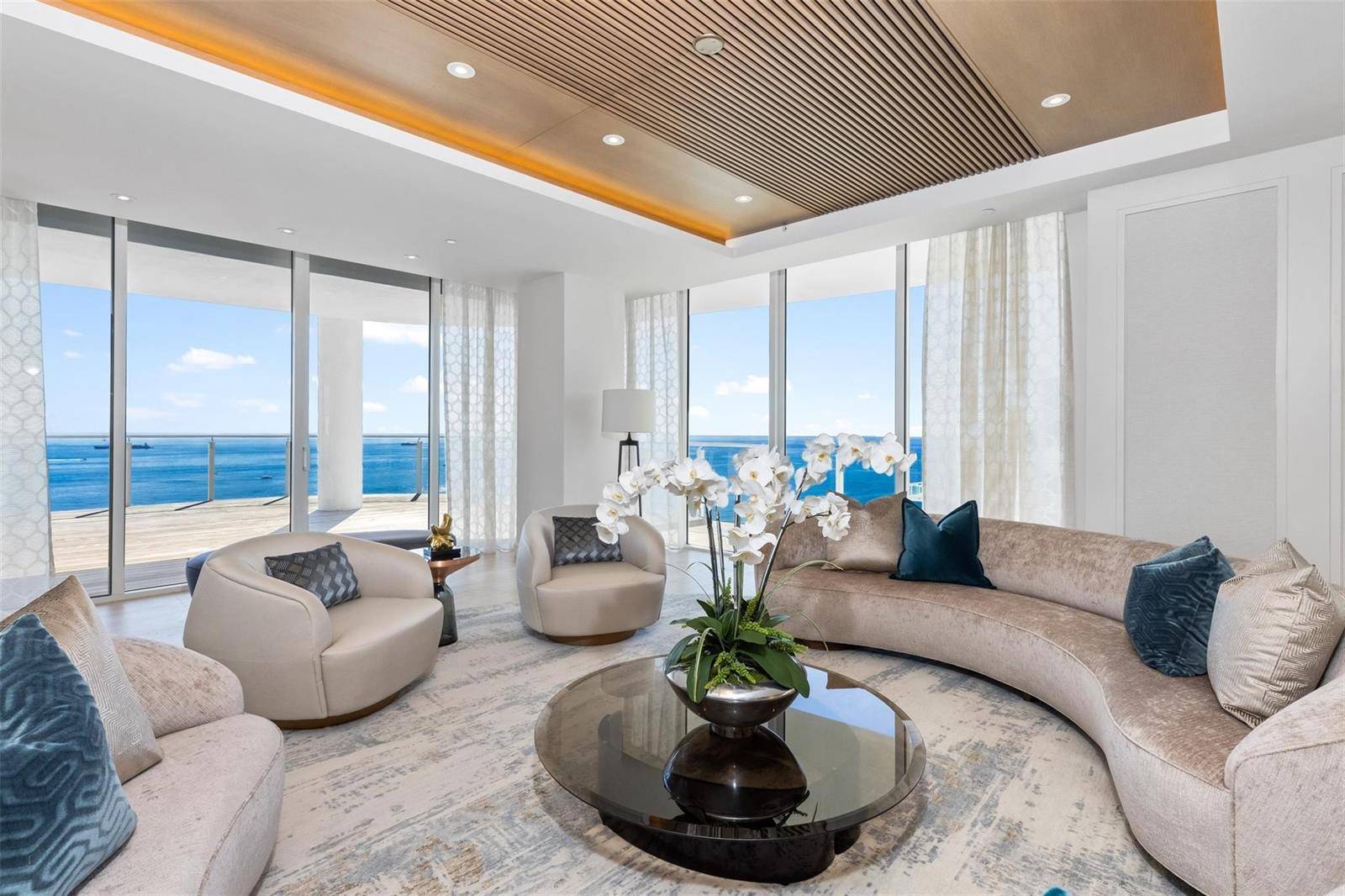 525 N Fort Lauderdale BeachFort Lauderdale - Four Seasons condo unit 2201 - picture