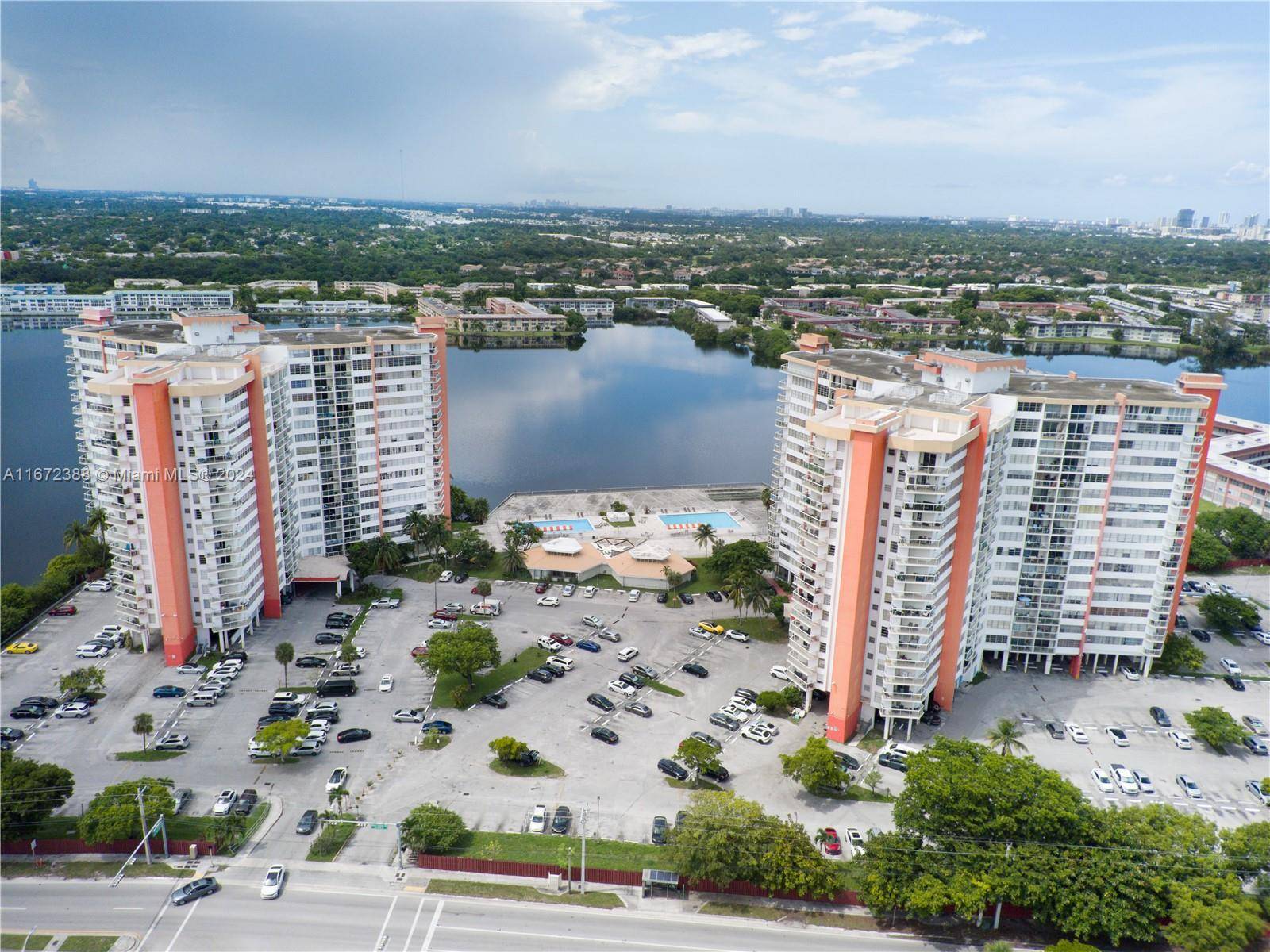1301 NE Miami Gardens DrMiami - Condo 5+ Stories,Condo condo unit 1225W - picture