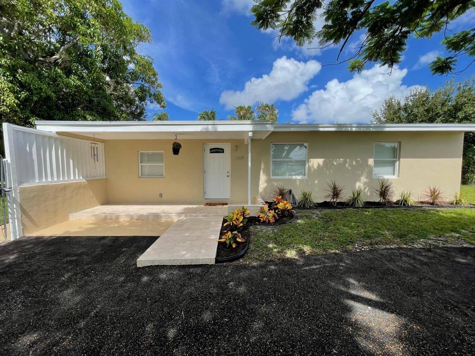 1809 NW 13thFort Lauderdale - picture