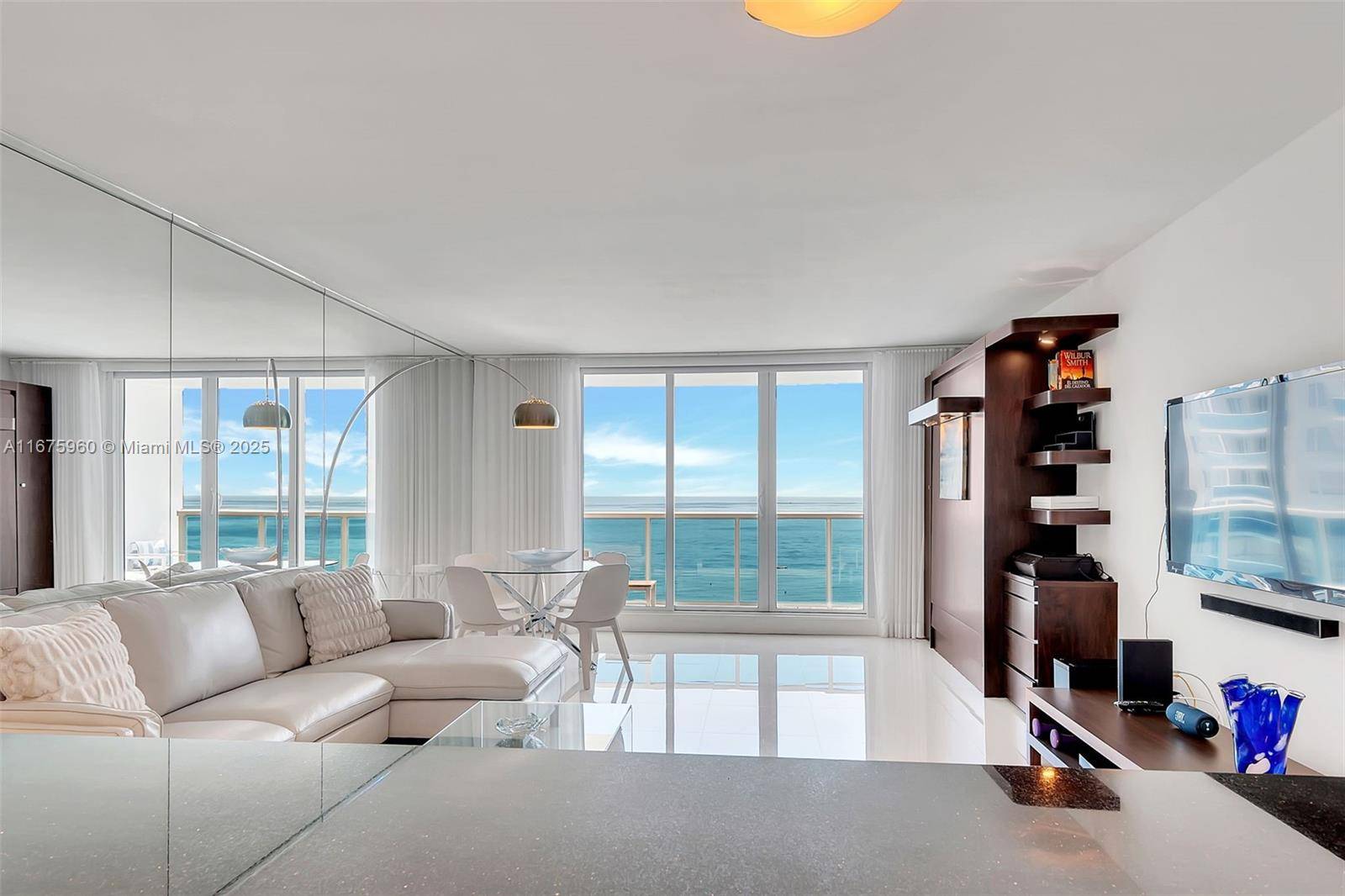 2301 Collins AveMiami Beach - Condo/Co-Op/Seasonal,Condo condo unit 1139 - picture
