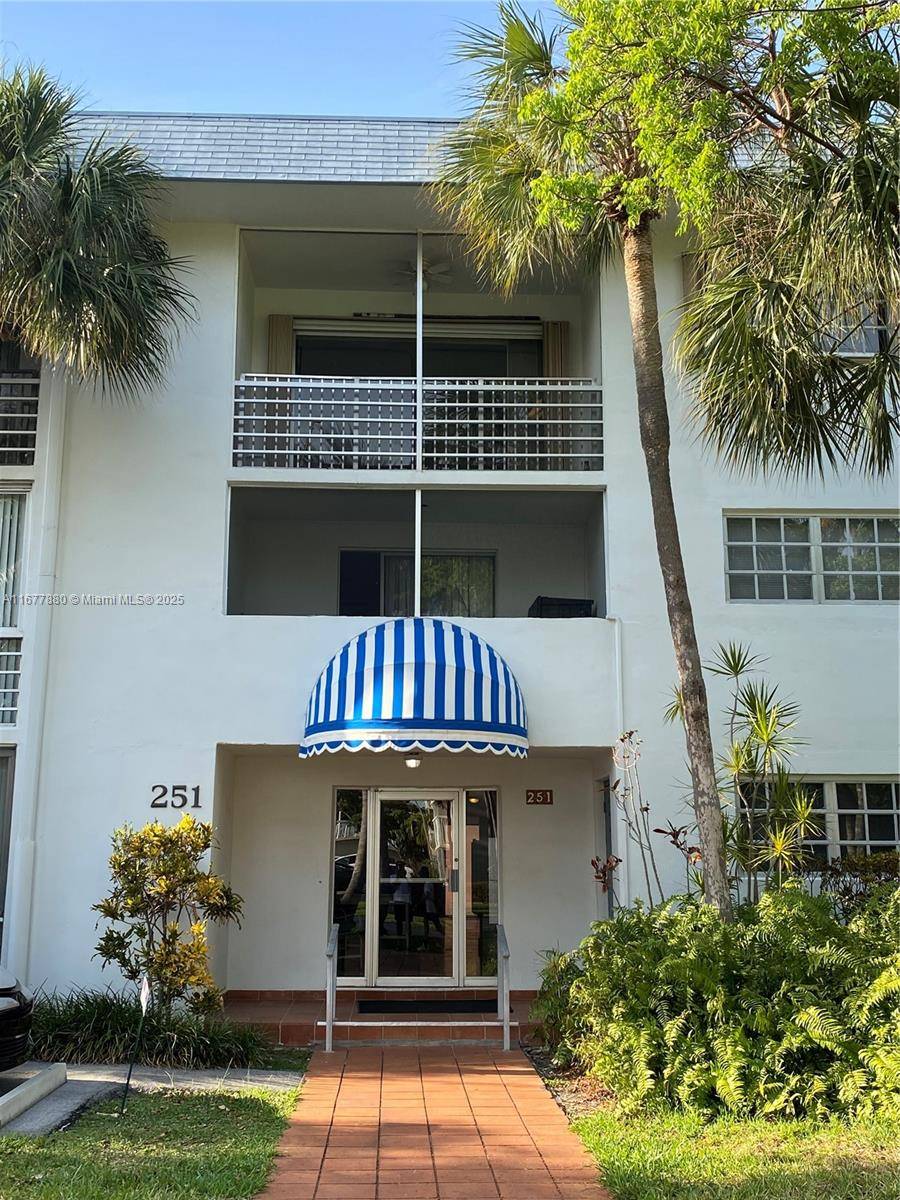 251 Galen DrKey Biscayne - Condo 1-4 Stories,Condo condo unit 204E - picture