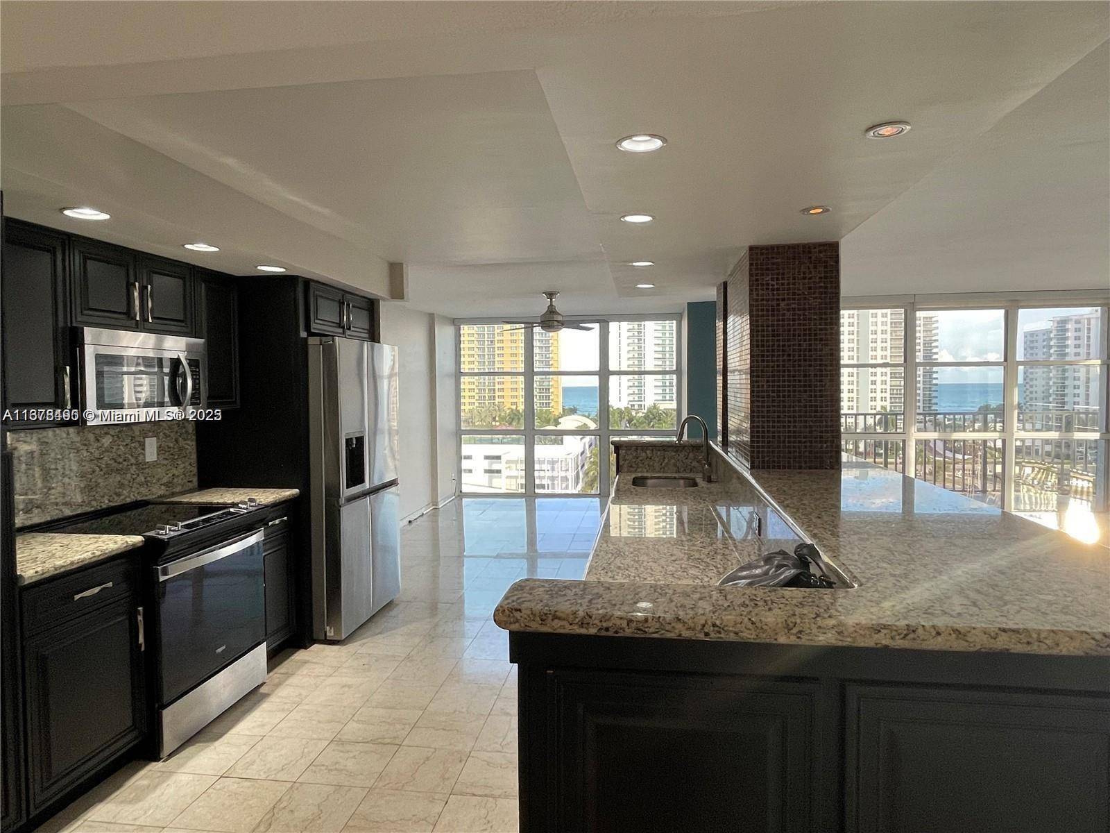 1000 Parkview DrHallandale Beach - Condo 5+ Stories,Condo condo unit 920 - picture