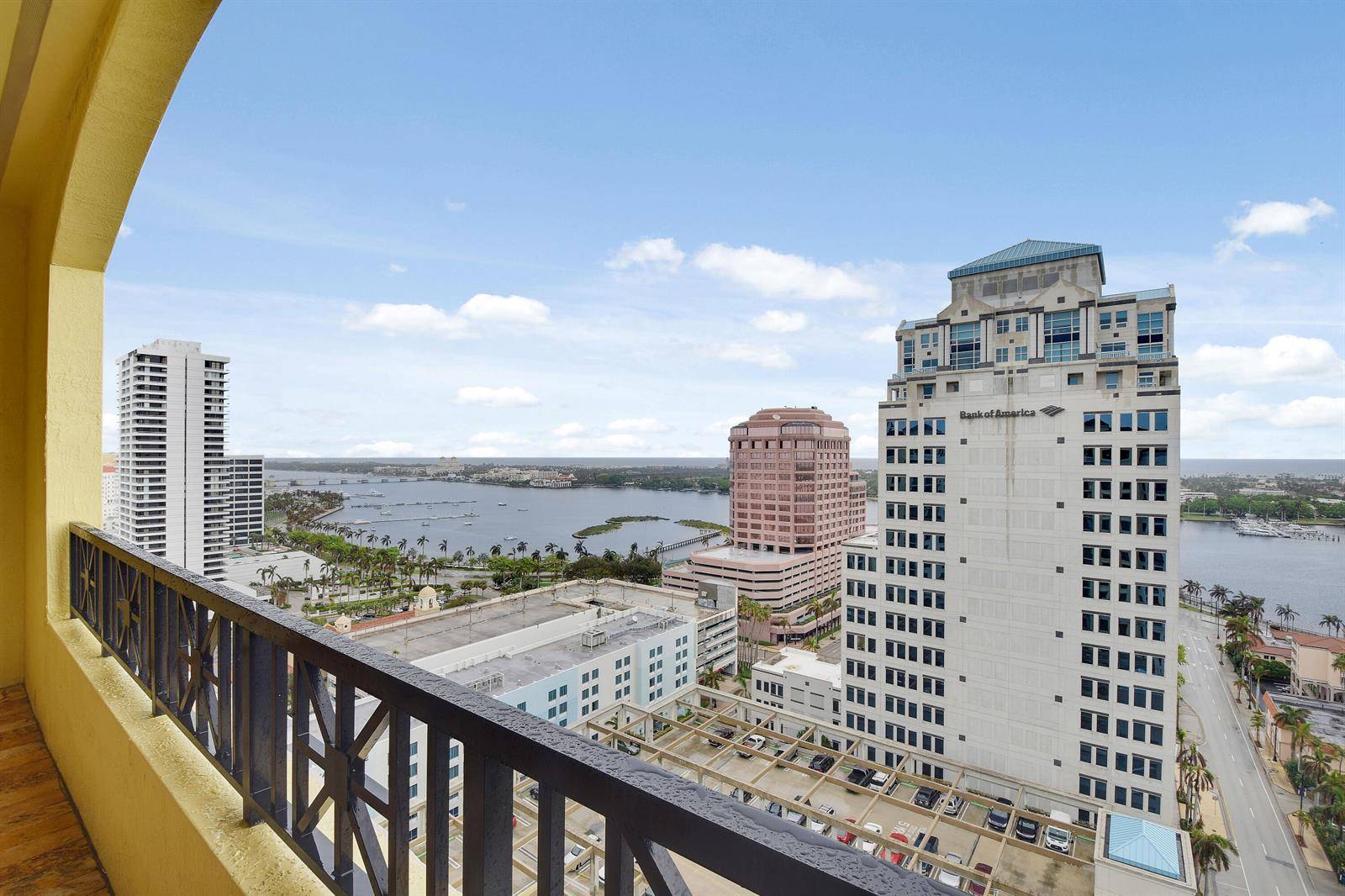 801 S OliveWest Palm Beach - ONE CITY PLAZA CONDO condo unit 211 - picture