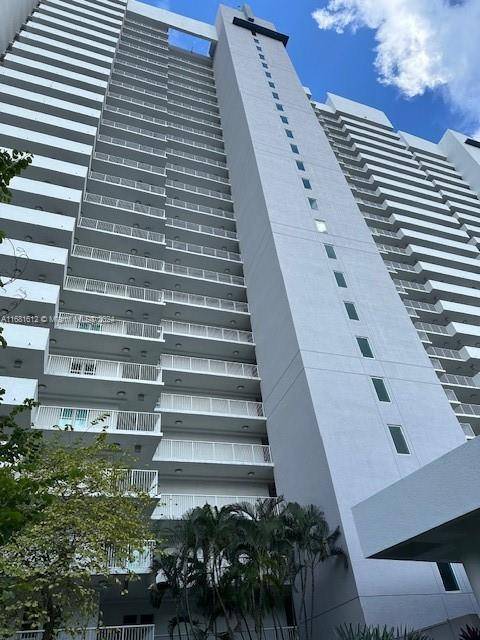 14951 Royal Oaks LnNorth Miami - Condo 5+ Stories,Condo condo unit 2204 - picture