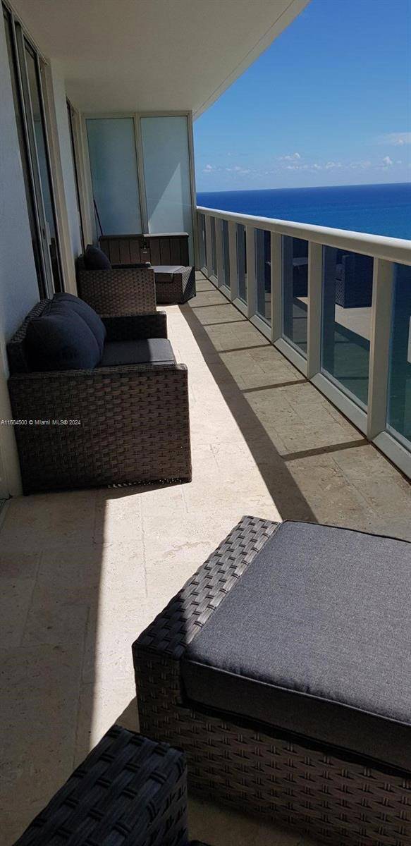 1830 S Ocean DrHallandale Beach - Condo/Co-Op/Seasonal,Condo condo unit 2604 - picture