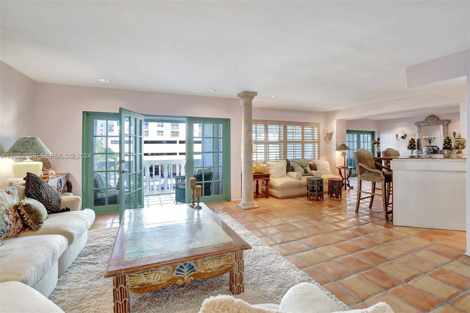 450 Paradise Isle BlvdHallandale Beach - ISLE OF PARADISE CO-OP condo unit 307 & 308 - picture
