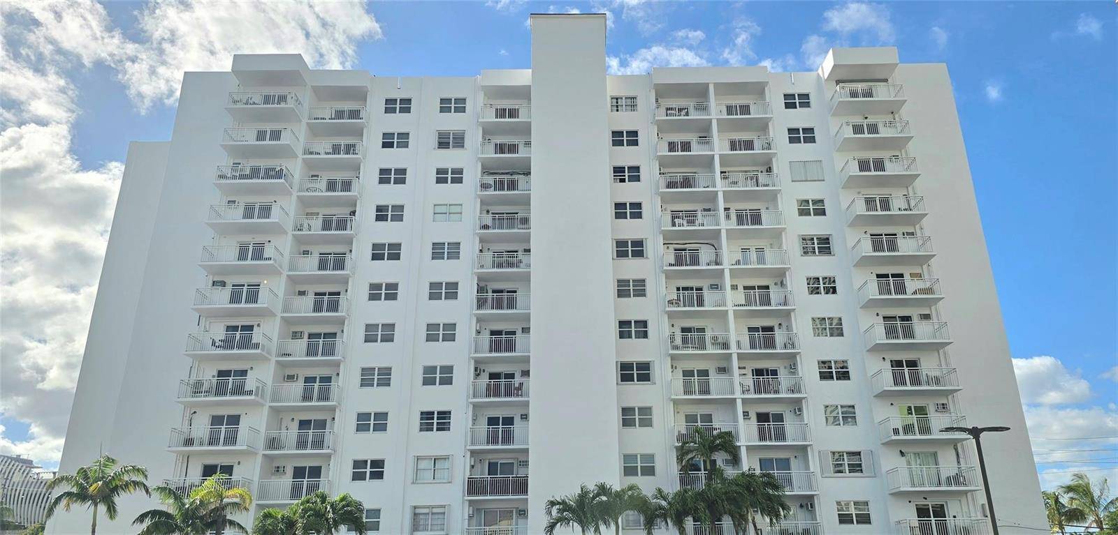 200 S BirchFort Lauderdale - Leisure Beach South condo unit 121 - picture