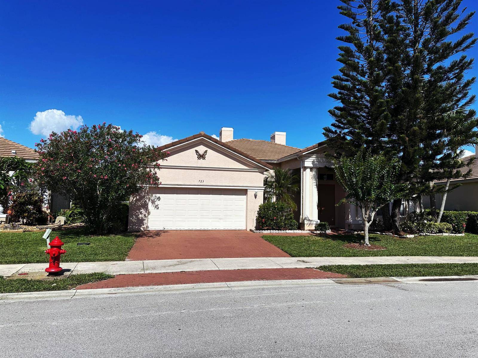 723 SW Myakka RiverPort St. Lucie - picture