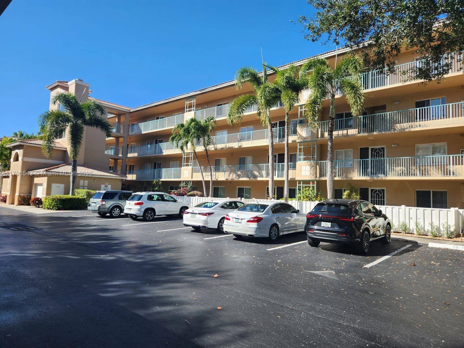 5749 Gemstone CtBoynton Beach - Condo 1-4 Stories,Condo condo unit 307 - picture