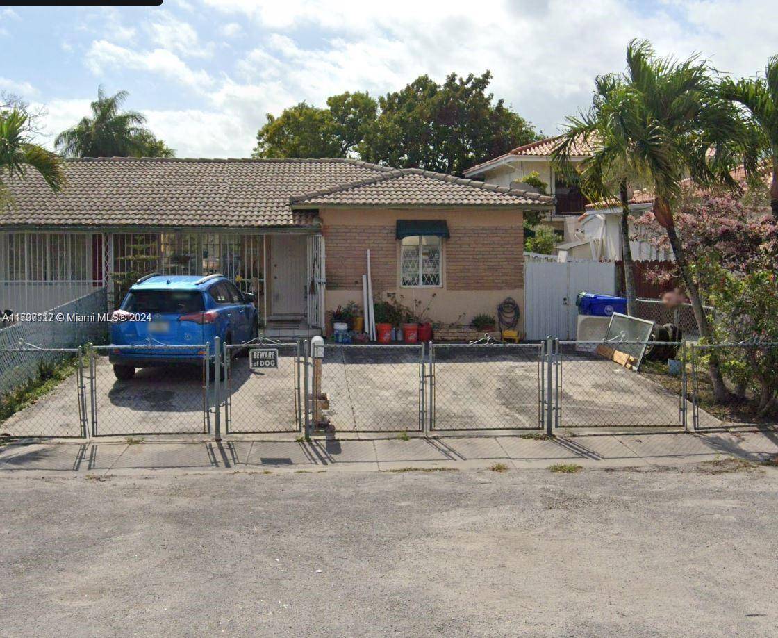 3154 SW 23rd StMiami - picture