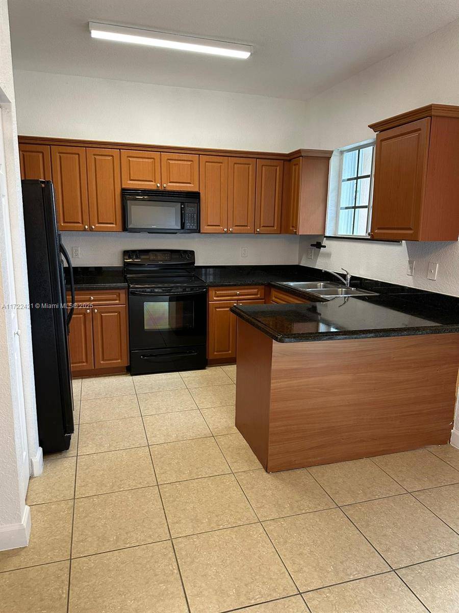 2589 NE 4th StHomestead - Condo 1-4 Stories,Condo condo unit 205 - picture