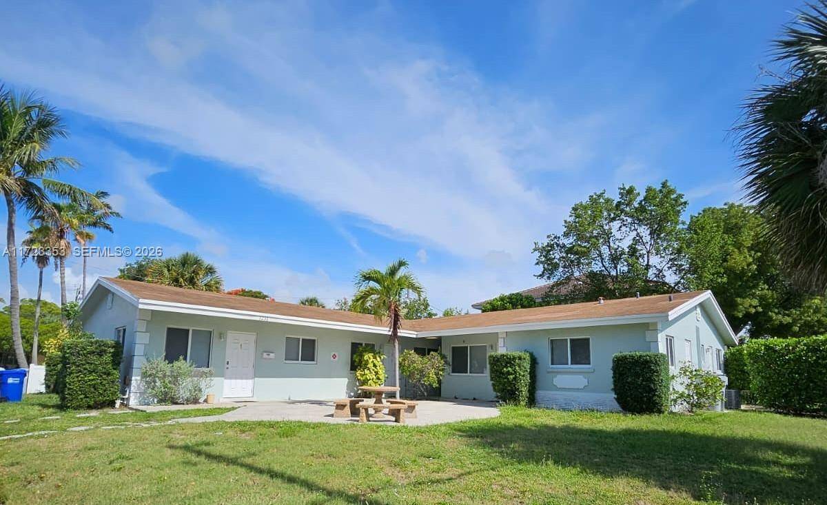 1231 NE 23rd AvePompano Beach - picture